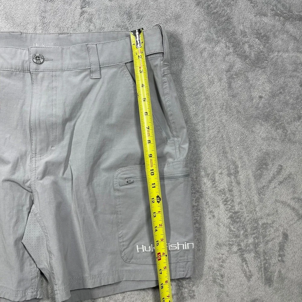 Huk Fishing Shorts Mens XL Grey Performance Utility Cargo Pocket